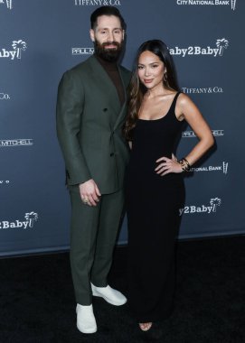 Adam Goldston ve Marianna Hewitt, 13 Kasım 2021 'de Batı Hollywood, Los Angeles, Kaliforniya, ABD' deki Pasifik Tasarım Merkezi 'nde düzenlenen Baby2Baby 10 yıllık Gala 2021' e vardılar.. 