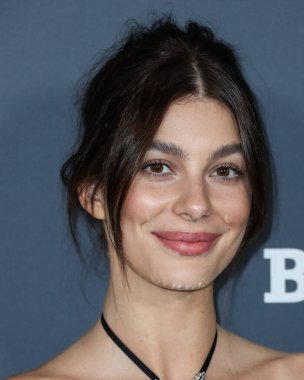 Model Camila Morrone, 13 Kasım 2021 'de Batı Hollywood, Los Angeles, Kaliforniya, ABD' deki Pasifik Tasarım Merkezi 'nde düzenlenen Bebek 10 yıllık Gala 2021' e ulaşır..