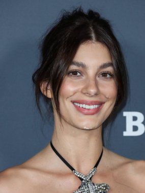 Model Camila Morrone, 13 Kasım 2021 'de Batı Hollywood, Los Angeles, Kaliforniya, ABD' deki Pasifik Tasarım Merkezi 'nde düzenlenen Bebek 10 yıllık Gala 2021' e ulaşır..