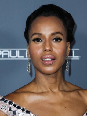 Aktris Kerry Washington Prada elbisesi, Samer Halimeh mücevheri ve Stuart Weitzman ayakkabıları 13 Kasım 2021 'de Batı Hollywood, Los Angeles, Kaliforniya, ABD' deki Pasifik Tasarım Merkezi 'nde düzenlenen Baby2Baby 10 yıllık galasına geldi.