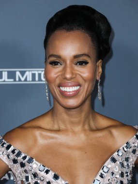 Aktris Kerry Washington Prada elbisesi, Samer Halimeh mücevheri ve Stuart Weitzman ayakkabıları 13 Kasım 2021 'de Batı Hollywood, Los Angeles, Kaliforniya, ABD' deki Pasifik Tasarım Merkezi 'nde düzenlenen Baby2Baby 10 yıllık galasına geldi.