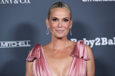 Zuhair Murad elbisesi giyen manken / aktris Molly Sims, 13 Kasım 2021 'de Batı Hollywood, Los Angeles, Kaliforniya, ABD' deki Pasifik Tasarım Merkezi 'nde düzenlenen Baby2Baby 10 yıllık galasına geldi.. 