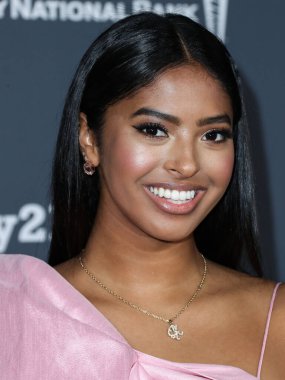 Natalia Diamante Bryant, 13 Kasım 2021 'de Batı Hollywood, Los Angeles, Kaliforniya, ABD' deki Pasifik Tasarım Merkezi 'nde düzenlenen Bebek 10 yıllık Gala 2021' e geldi.. 