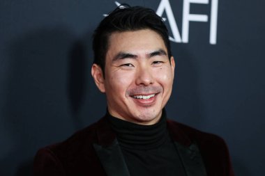 Aktör Lee Shorten, 12 Kasım 2021 'de Hollywood, Los Angeles, Kaliforniya, ABD' de düzenlenen TCL Çin Tiyatrosu IMAX 'ta düzenlenen 2021 AFI Festivali - Apple' ın Dünya Gala Filmleri 'Kuğu Şarkısı' na geldi.. 