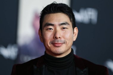 Aktör Lee Shorten, 12 Kasım 2021 'de Hollywood, Los Angeles, Kaliforniya, ABD' de düzenlenen TCL Çin Tiyatrosu IMAX 'ta düzenlenen 2021 AFI Festivali - Apple' ın Dünya Gala Filmleri 'Kuğu Şarkısı' na geldi.. 