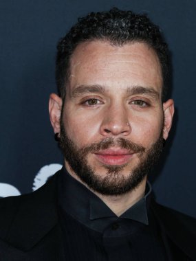 Canali giyen yönetmen Robin de Jesus, Netflix 'in 