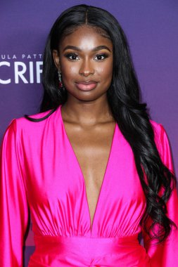 Aktris / şarkıcı Coco Jones (ayakkabı detayı), 9 Kasım 2021 'de Batı Hollywood EDITION Hotel' de düzenlenen Paula Patton 'ın BET + Original' Sacrifice 'sinin Los Angeles Özel Gösterimi' ne geldi..