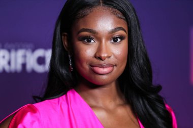 Aktris / şarkıcı Coco Jones (ayakkabı detayı), 9 Kasım 2021 'de Batı Hollywood EDITION Hotel' de düzenlenen Paula Patton 'ın BET + Original' Sacrifice 'sinin Los Angeles Özel Gösterimi' ne geldi..