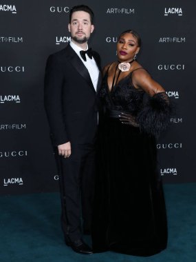 Alexis Ohanian ve eşi Serena Williams, 6 Kasım 2021 'de Los Angeles İlçe Sanat Müzesi' nde düzenlenen 10. LACMA Sanat + Film Galası 'na geldiler.. 