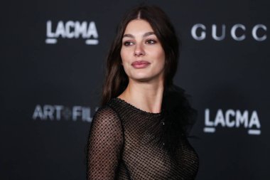 Versace elbisesi giyen model Camila Morrone, 6 Kasım 2021 'de Los Angeles İlçe Sanat Müzesi' nde düzenlenen 10. Geleneksel LACMA Sanat ve Film Galası 2021 'e geldi.