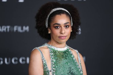 Gucci giyen şarkıcı Celeste Epiphany Waite, 6 Kasım 2021 'de Los Angeles İlçe Sanat Müzesi' nde düzenlenen 10. Geleneksel LACMA Sanat + Film Galasına geldi.. 