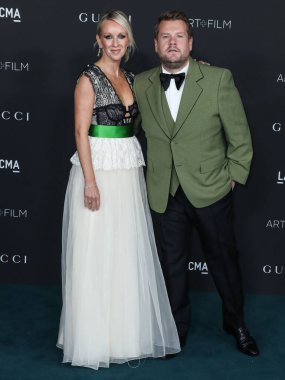 Julia Carey ve James Corden, Los Angeles İlçe Sanat Müzesi 'nde 6 Kasım 2021 tarihinde düzenlenen 10. LACMA Sanat + Film Galası' na geldiler.