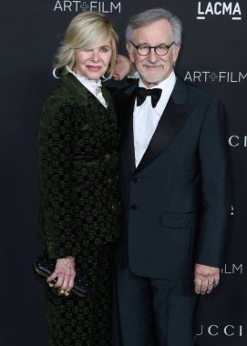 Kate Capshaw ve Steven Spielberg, Los Angeles İlçe Sanat Müzesi 'nde 6 Kasım 2021 tarihinde düzenlenen 10. LACMA Sanat + Film Galası' na geldiler.
