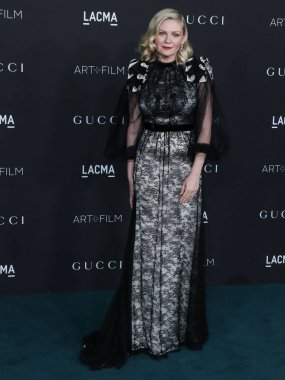 Aktris Kirsten Dunst, Los Angeles İlçe Sanat Müzesi 'nde 6 Kasım 2021 tarihinde düzenlenen 10. Geleneksel LACMA Sanat + Film Galası' na geldi.