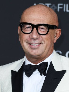 Gucci 'nin CEO' su Marco Bizzarri, 6 Kasım 2021 'de Los Angeles İlçe Sanat Müzesi' nde düzenlenen 10. LACMA Sanat + Film Galası 'na geldi..