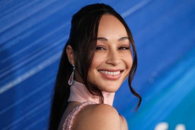 Cara Santana, TikTok ve Jeremy Scott onuruna 4 Kasım 2021 'de Batı Hollywood, Los Angeles, Kaliforniya, ABD' deki Pasifik Tasarım Merkezi 'nde düzenlenen amfAR galasına gelir.. 