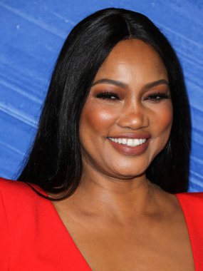 Alex Perry 'i giyen oyuncu Garcelle Beauvais, 4 Kasım 2021' de Batı Hollywood, Los Angeles, Kaliforniya, ABD 'de düzenlenen Pasifik Tasarım Merkezi' nde TikTok ve Jeremy Scott onuruna düzenlenen amfAR galasına geldi.. 