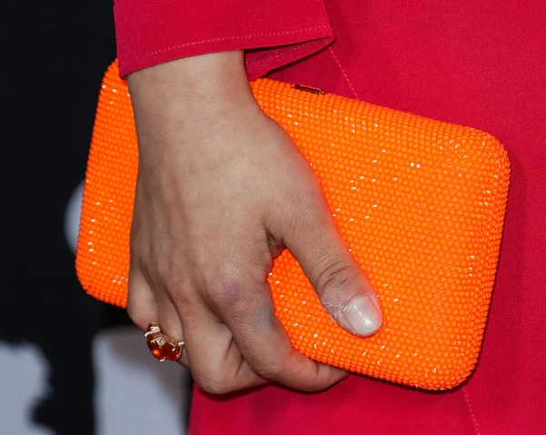 Actress Awkwafina Nora Lum Clutch Detail Arrives 2021 Afi Fest — Stock Photo, Image
