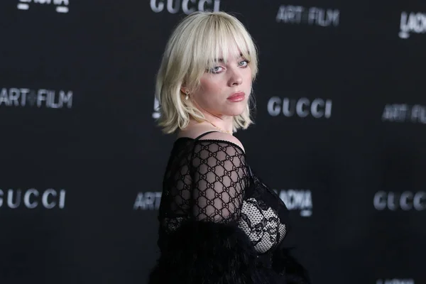 Singer Billie Eilish Wearing Gucci Outfit Arrives 10Th Annual Lacma — Stock Photo, Image