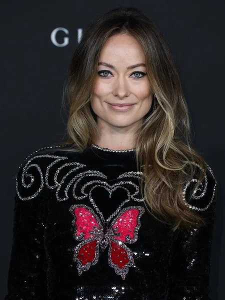 Actress Olivia Wilde Wearing Gucci Dress Arrives 10Th Annual Lacma — Stock Photo, Image