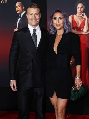 Yönetmen Rawson Marshall Thurber ve eşi Sarah Koplin, Netflix 'in 4 Kasım 2021' de Los Angeles, Kaliforniya, ABD 'de düzenlenen Xbox Plaza ve Chick Hearn Court' taki 