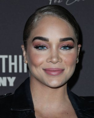 Model Jasmine Sanders, 1 Kasım 2021 'de Hollywood, Los Angeles, Kaliforniya, ABD' de bulunan Beauty and Essex at Dream Hollywood Hotel 'de düzenlenen PrettyLittleThing La Anthony EDIT Fırlatma Partisi' ne geldi..
