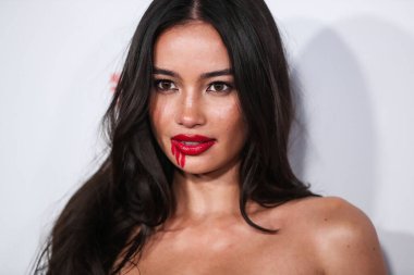 Kelsey Merritt Darren Dzienciol 'un CARN' ına geldi * EVIL Halloween Party Decada tarafından sunuldu ve Alessandra Ambrosio tarafından sunuldu Doja Cat ve BIA Powered tarafından sunulan canlı performanslarla Geojam ve Butter Bun tarafından 30 Ekim 2021 tarihinde özel bir konutta gerçekleştirildi.