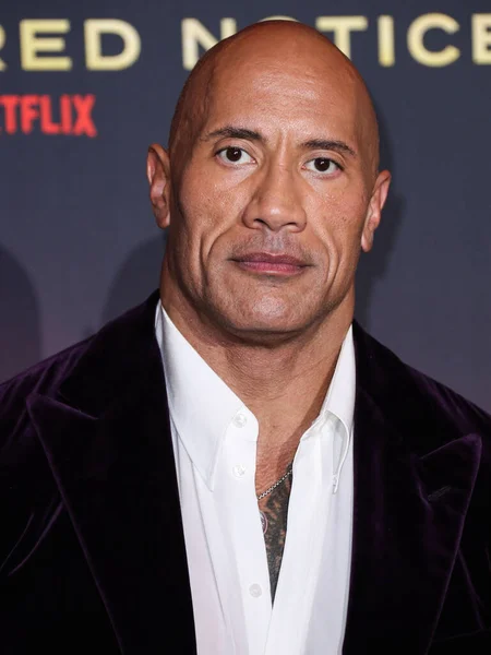 Ηθοποιός Dwayne Johnson Φτάνει Στην Παγκόσμια Πρεμιέρα Της Κόκκινης Ειδοποίησης — Φωτογραφία Αρχείου