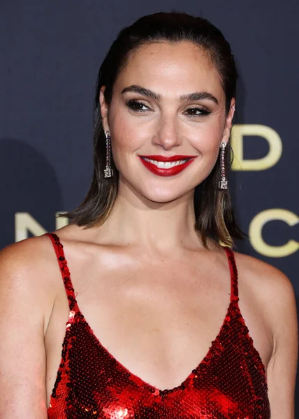 Aktorka Gal Gadot Sukience Loewe Przyjeżdża Światową Premierę Red Notice — Zdjęcie stockowe