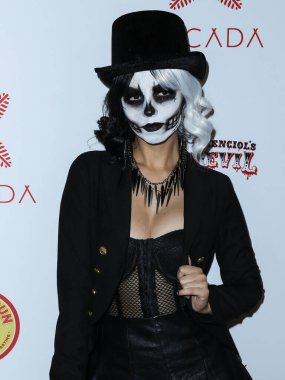 Victoria Justice Darren Dzienciol 'un CARN' ına geldi * Decada 'nın sunduğu EVIL Cadılar Bayramı Partisi ve Doja Cat' in canlı performansıyla Alessandra Ambrosio ve Geojam ve Butter Bun 'un sunduğu BIA Powered 30 Ekim 2021