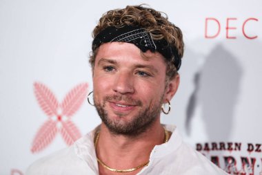 Ryan Phillippe Darren Dzienciol 'un CARN' ına geldi * EVIL Halloween Party Decada tarafından sunuldu ve Alessandra Ambrosio tarafından sunuldu Doja Cat ve BIA Powered tarafından sunulan canlı performanslarla Geojam ve Butter Bun tarafından 30 Ekim 2021 tarihinde özel bir konutta gerçekleştirildi.