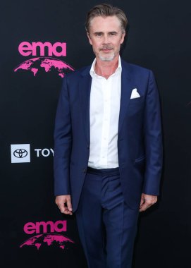 Amerikalı aktör Sam Trammell, 8 Ekim 2022 'de Sunset Las Palmas Stüdyoları' nda düzenlenen 2022 Çevre Medya Derneği Ödül Galasına geldi..