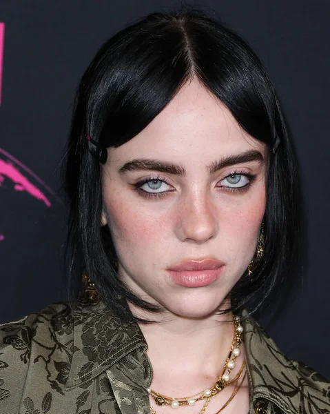 Amerikansk Singer Songwriter Billie Eilish Bär Gucci Anländer Till 2022 — Stockfoto