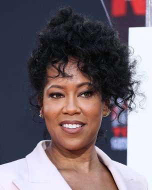 Aktris Regina King, 28 Ekim 2021 'de Hollywood, Los Angeles, Kaliforniya, ABD' deki TCL Çin Tiyatrosu IMAX Forecourt 'ta düzenlenen El İzleri ve Ayak İzleri Töreni' ne katıldı.. 