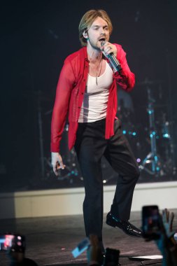 Şarkıcı FINNEAS (Finneas O 'Connell) 27 Ekim 2021' de Los Angeles, Kaliforniya, ABD 'de The Wiltern' de sahne almaktadır.. 