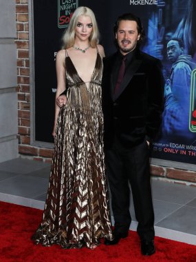 Aktris Anya Taylor-Joy ve yönetmen Edgar Wright, 25 Ekim 2021 'de Los Angeles, Kaliforniya, ABD' deki Akademi Sinema Müzesi 'nde düzenlenen 