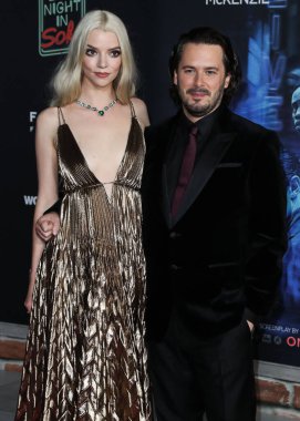 Aktris Anya Taylor-Joy ve yönetmen Edgar Wright, 25 Ekim 2021 'de Los Angeles, Kaliforniya, ABD' deki Akademi Sinema Müzesi 'nde düzenlenen 