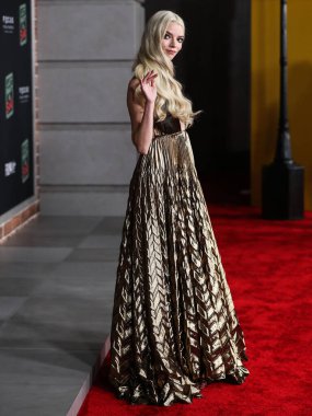 Dior elbisesi giyen aktris Anya Taylor-Joy, 25 Ekim 2021 'de Los Angeles, Kaliforniya, ABD' de bulunan Akademi Sinema Müzesi 'nde düzenlenen Focus Features' Last Night In Soho 'nun Los Angeles galasına geldi.. 