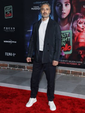 Yönetmen Taika Waititi, 25 Ekim 2021 'de ABD' nin Kaliforniya eyaletinin Los Angeles kentinde bulunan Akademi Sinema Müzesi 'nde düzenlenen Odak Özellikleri' nin Los Angeles galasına geldi.. 