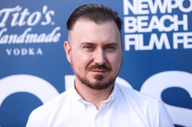 Senarist Aaron Bear, 24 Ekim 2021 'de Newport Beach, Orange County, Kaliforniya, ABD' de düzenlenen Balboa Bay Club and Resort 'ta düzenlenen 22. Yıllık Newport Sahili Film Festivali - Şeref ve Variety' nin İzlenecek 10 Oyuncusu. 