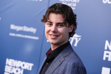 Aktör Carson MacCormac, 24 Ekim 2021 'de Newport Beach, Orange County, Kaliforniya, ABD' de düzenlenen Festival Onurlu ve Variety 'nin İzlenecek 10 Oyuncusu Festivali' ne geliyor.. 