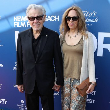 Aktris Gail Kastner ve kocası Harvey Keitel, 24 Ekim 2021 'de ABD' nin Kaliforniya eyaletinin Newport Beach kentinde düzenlenen 22. Newport Beach Film Festivali 'ne geldiler..
