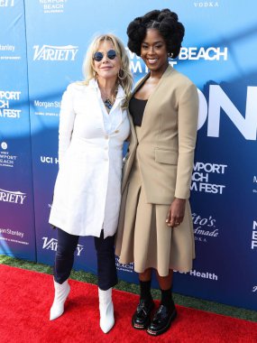 Aktrisler Rosanna Arquette ve Moses Ingram, 24 Ekim 2021 'de Newport Beach, Kaliforniya' daki Newport Beach 'te düzenlenen Festival Onurlu ve Variety' nin İzlenecek 10 Oyuncusu Festivali 'ne geldiler.