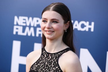 Aktris Thomasin McKenzie, 24 Ekim 2021 'de Newport Beach, Orange County, Kaliforniya, ABD' de düzenlenen Festival Onurlu ve Variety 'nin İzlenecek 10 Oyuncusu Festivali' ne geliyor..