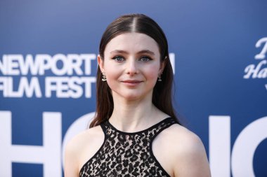 Aktris Thomasin McKenzie, 24 Ekim 2021 'de Newport Beach, Orange County, Kaliforniya, ABD' de düzenlenen Festival Onurlu ve Variety 'nin İzlenecek 10 Oyuncusu Festivali' ne geliyor..