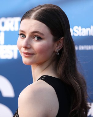 Aktris Thomasin McKenzie, 24 Ekim 2021 'de Newport Beach, Orange County, Kaliforniya, ABD' de düzenlenen Festival Onurlu ve Variety 'nin İzlenecek 10 Oyuncusu Festivali' ne geliyor..