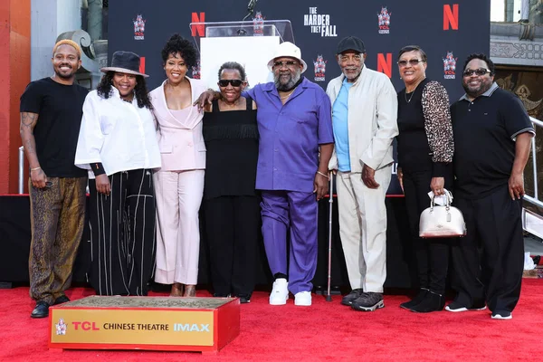 Schauspielergruppe Nimmt Der Handprints Footprints Ceremony Ehren Von Regina King — Stockfoto