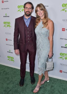 Martin Starr ve Kate Gorney, 16 Ekim 2021 'de GeARBOX LA' da düzenlenen Çevre Medya Derneği (EMA) Ödül Galasına geldiler.. 