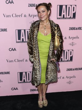 Aktris Jennifer Grey, Los Angeles, Kaliforniya 'da 16 Ekim 2021' de The Pritzker Estate 'te düzenlenen Los Angeles Dans Projesi 2021 Gala' ya geldi..