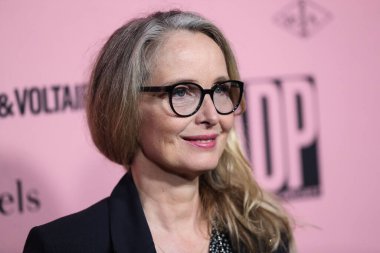 Aktris Julie Delpy, Los Angeles, Kaliforniya 'da 16 Ekim 2021' de The Pritzker Estate 'te düzenlenen Los Angeles Dans Projesi 2021 Gala' ya geldi..